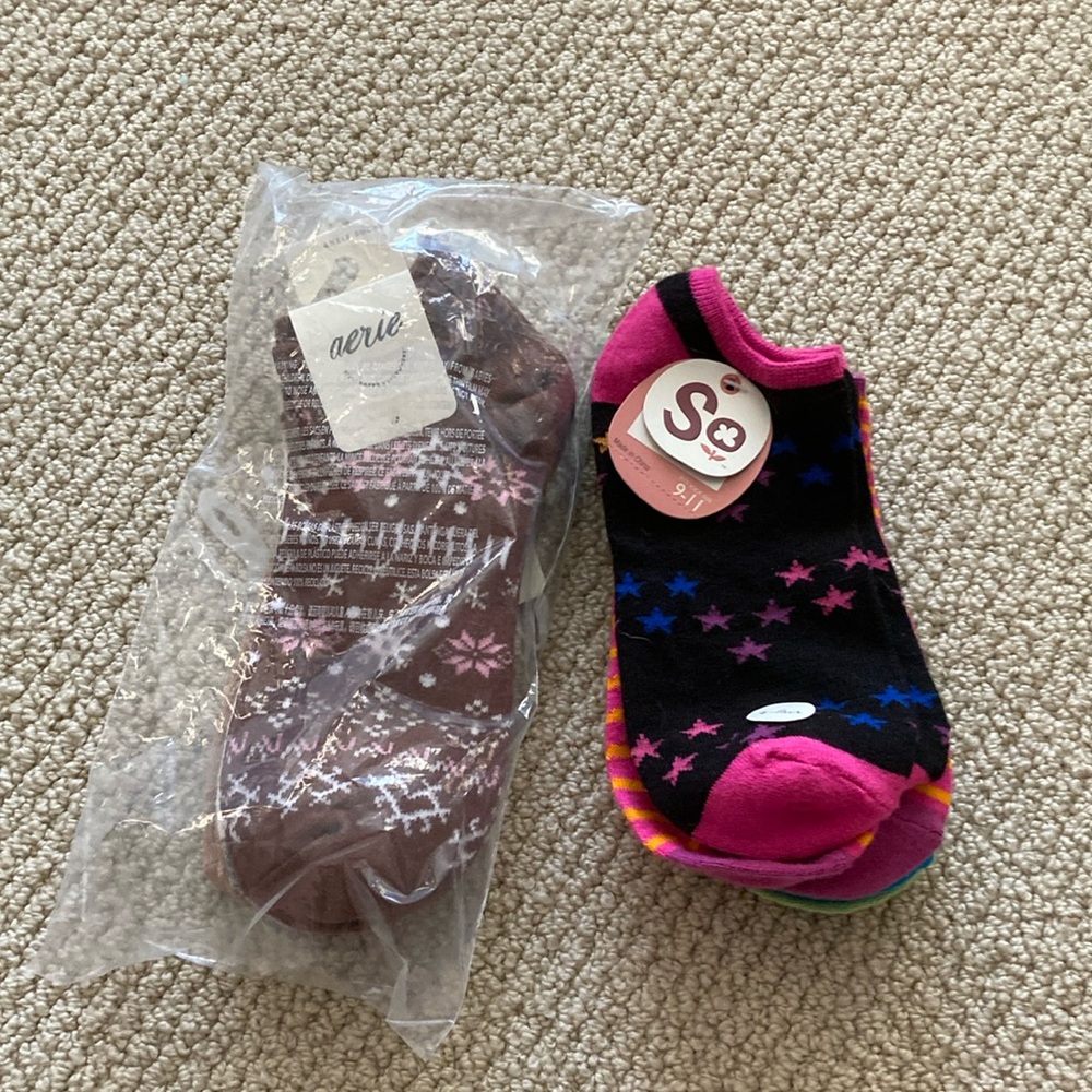 Aerie So Women’s Casual Ankle Socks Bundle 7 Pairs One Size Colorful Value NWT